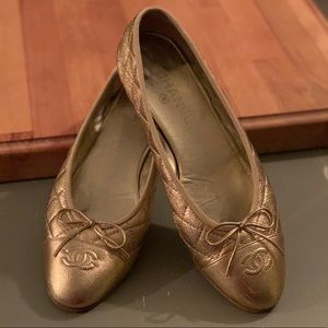 CHANEL Quilted Cap Toe Ballerina Flats Gold
